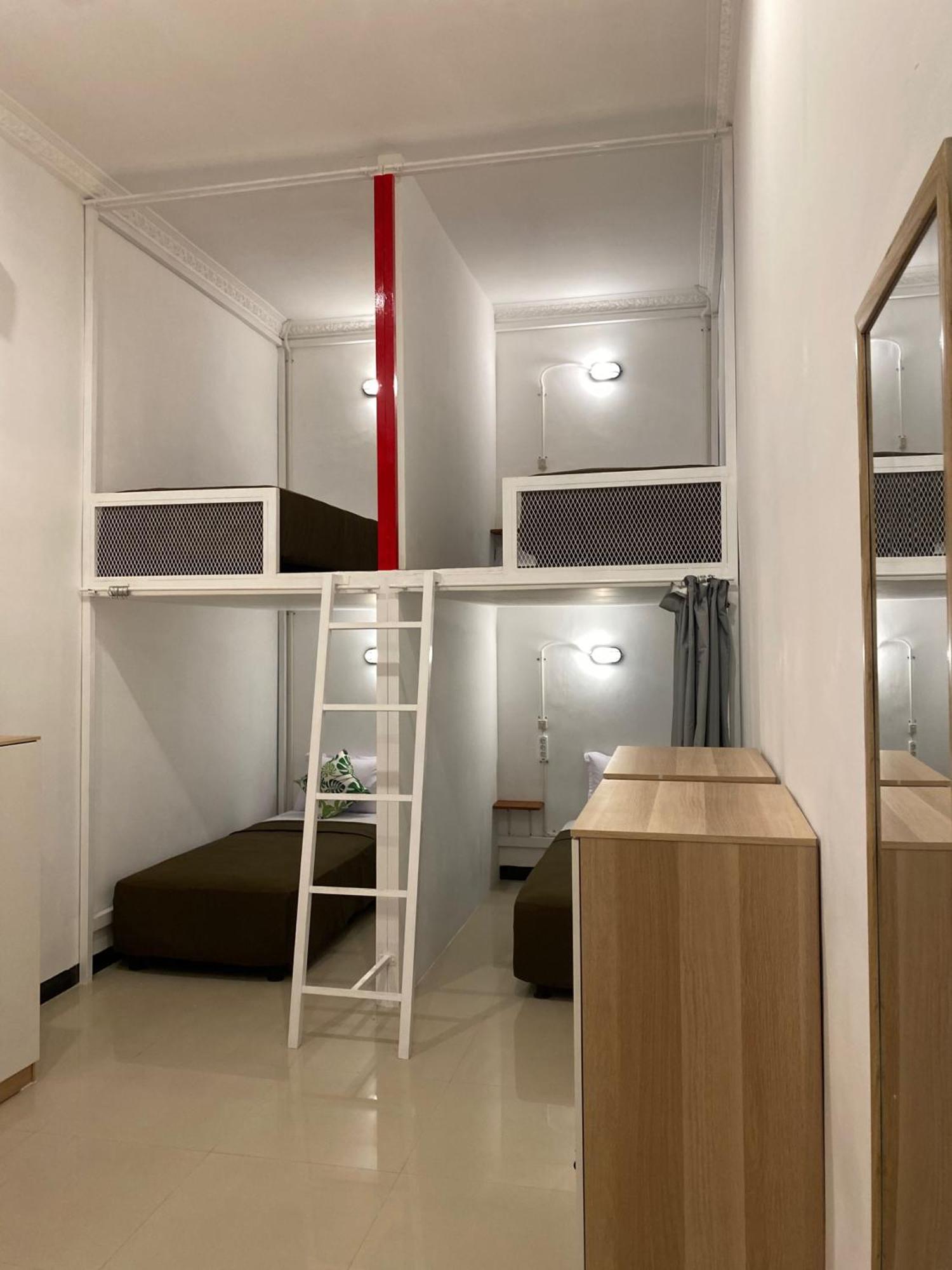 Revive By Snooze Hostel บันยูวังงี ภายนอก รูปภาพ